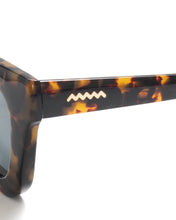 Load image into Gallery viewer, Elia Sunglasses - Tortoise