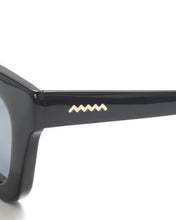Load image into Gallery viewer, Elia Sunglasses - Black