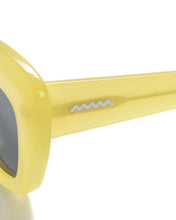 Load image into Gallery viewer, Chibi Sunglasses - Translucent Yellow
